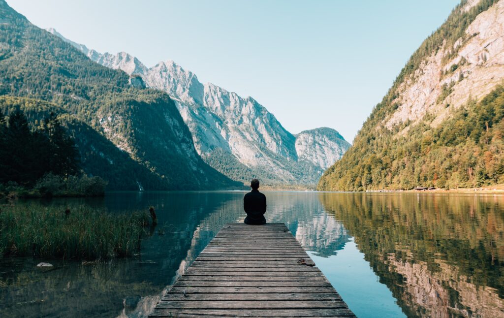 Featured image for “Can You Keep Focused On The Present Moment? Or Are You Continually Drifting Between The Past And The Future?”